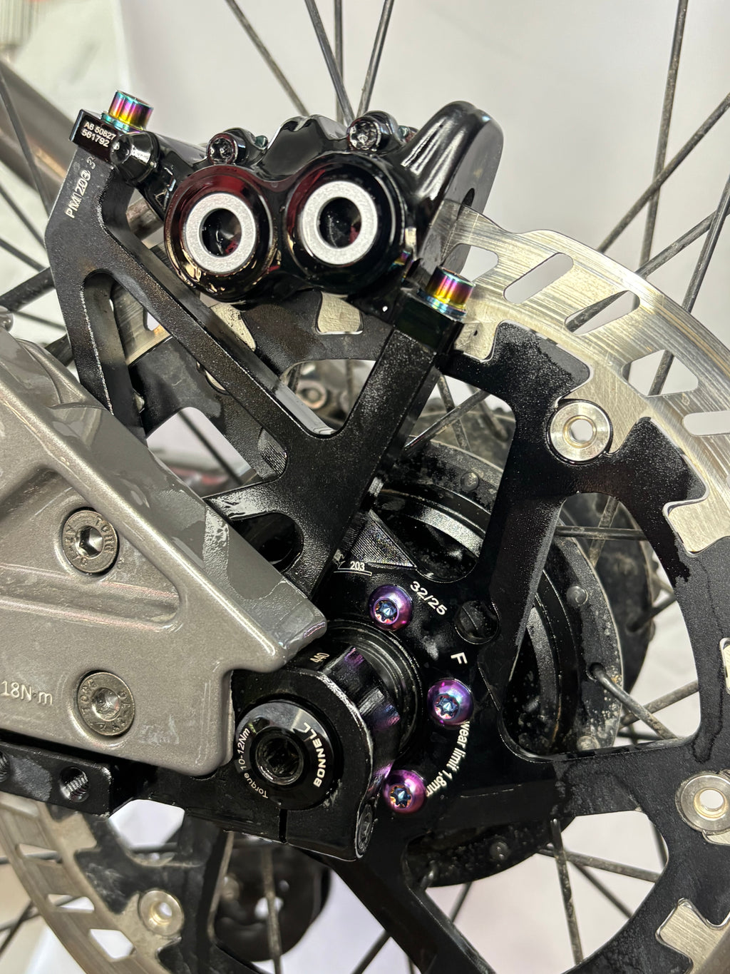 Magura MT Titanium Bolt Kit – 18pc | Lever, Caliper & Rotor Bolts - Rainbow